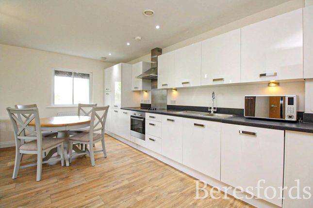 Flat for sale in Stafford Avenue, Hornchurch