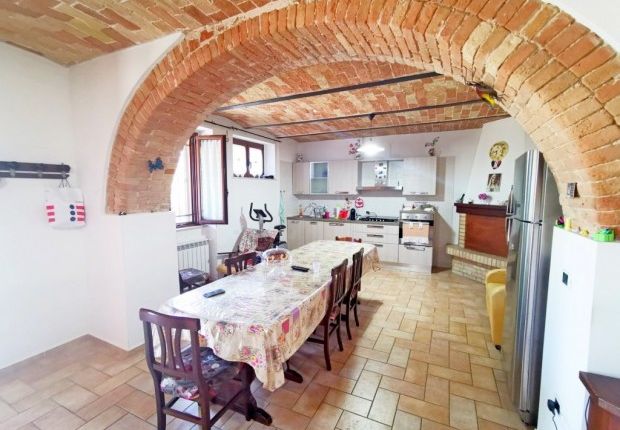 Detached house for sale in Penne, Pescara, Abruzzo