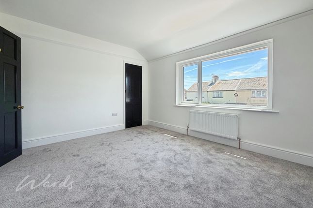 10, Dunstan Avenue, Westgate-On-Sea photo 3