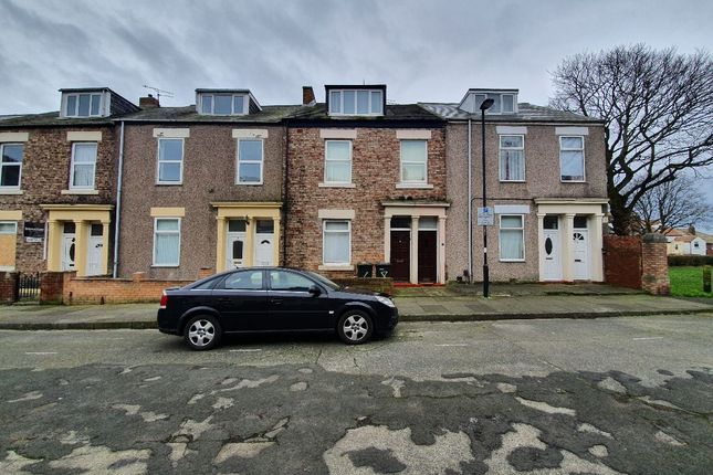 Thumbnail Flat to rent in William Street West, North Shields
