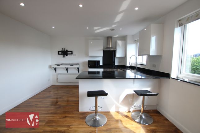 42, Parrotts Field, Hoddesdon photo 3