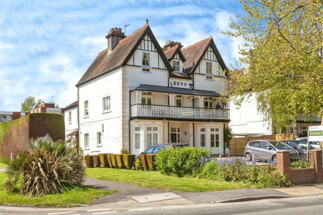 Thumbnail Flat for sale in Ray Mead Road, Maidenhead