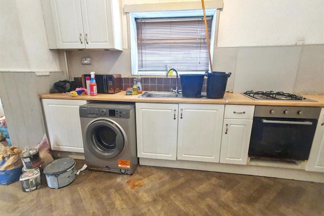 32, Doncaster Road, Mexborough photo 2
