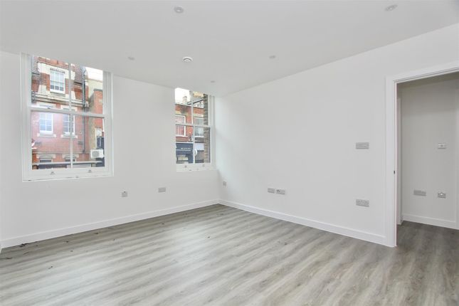 Lawrence Buildings, London photo 4
