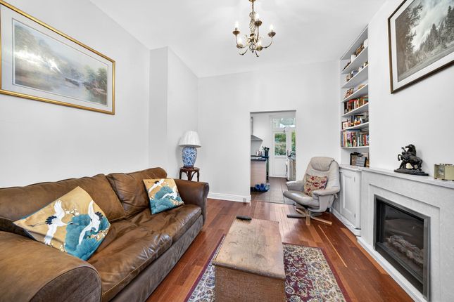 Flat 1, 41 Tradescant Road, London photo 4