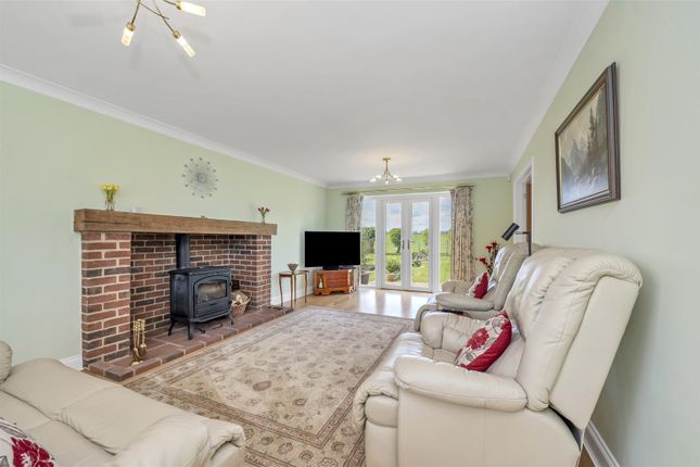 Brandon House, 3 Tudor Court, Westhorpe photo 2