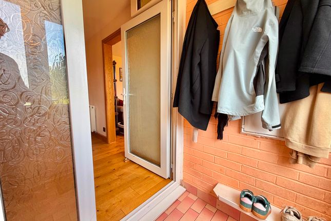 36 Forest Road, Lydney photo 3