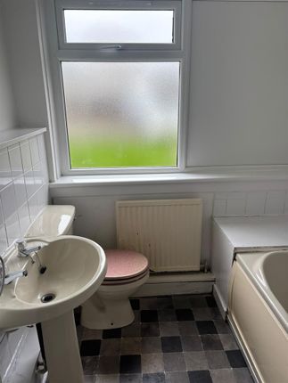 35a, Greenlaw Avenue, Wishaw photo 5