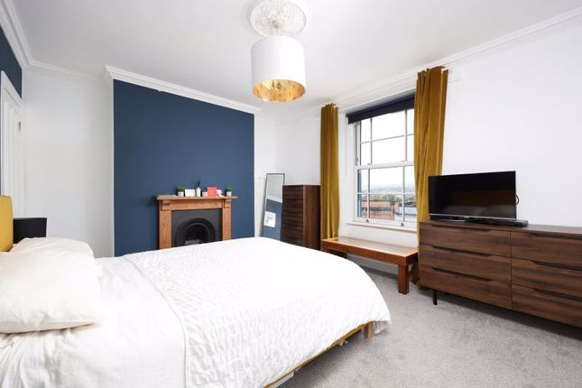 Town house for sale in Ambra Vale East, Clifton, Bristol