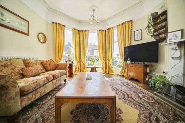 12, Dalton Road, Ipswich photo 4