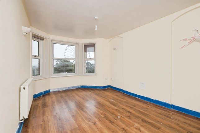 Flat 5, 77-78, Royal Parade, Eastbourne photo 2