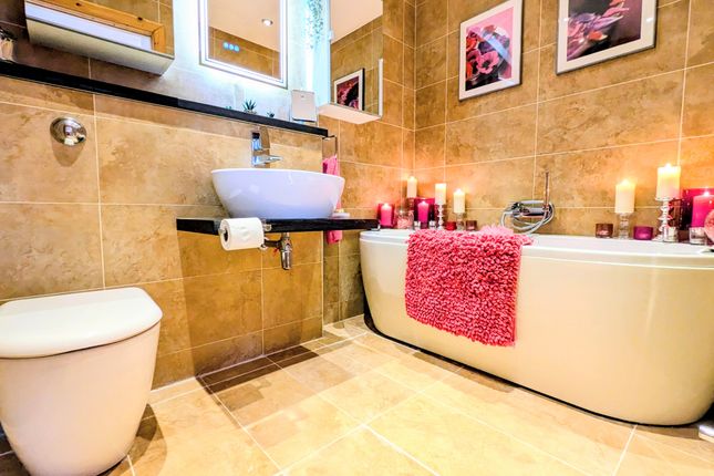 11 Holford Street, Merthyr Tydfil photo 4