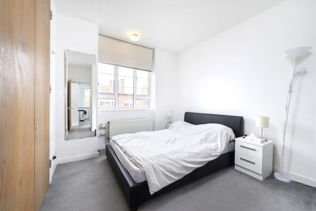 31 Townshend Court, Shannon Place, London photo 2