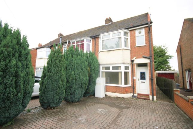 Thumbnail Semi-detached house to rent in Trinity Road, Luton