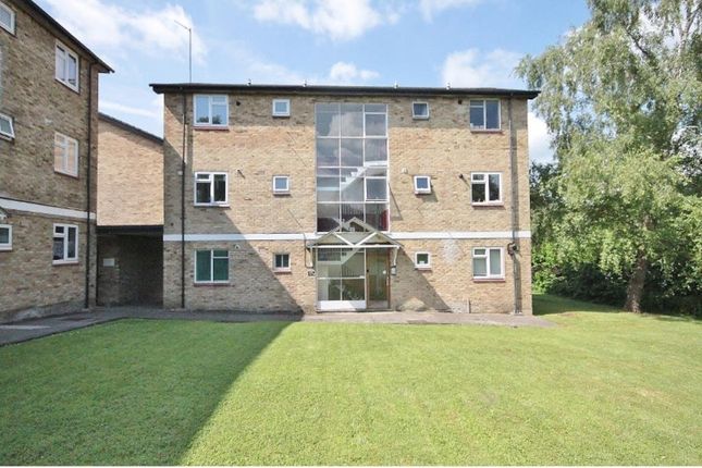 Thumbnail Flat to rent in Millway Close, Wolvercote, Oxford