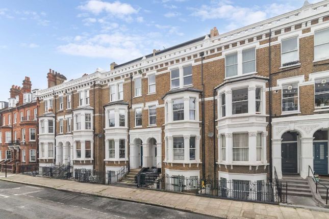 Thumbnail Flat to rent in Bolingbroke Road, London