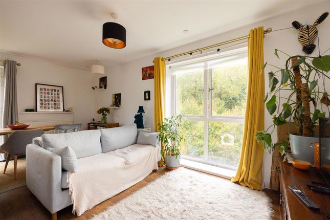 Flat 9, Lear House, Bohemy Fields, Hastings photo 4