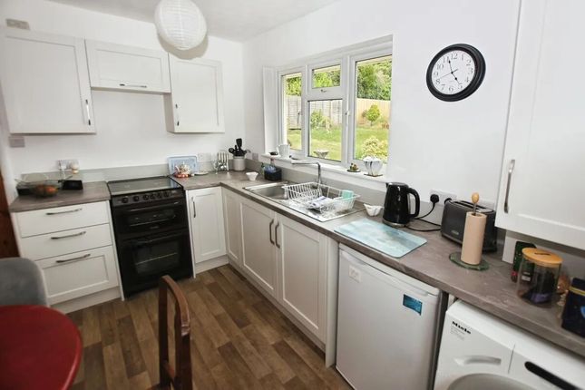 30, St. Lukes Road Aller Park, NEWTON ABBOT photo 4