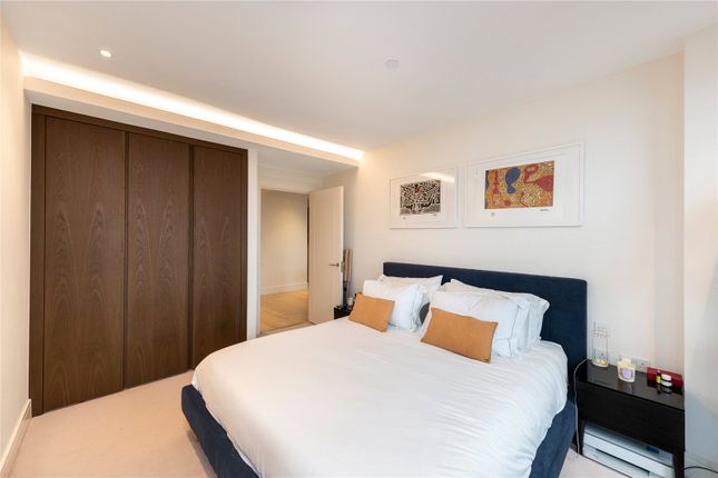 Flat for sale in Harbour Avenue, Lighterman Towers, Chelsea, London
