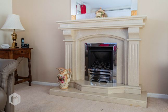 62 Kendal Road West, Bury photo 4