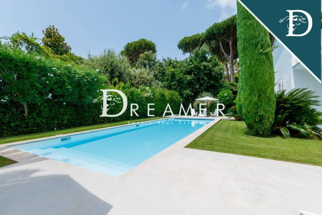 Villa for sale in Via Duca Degli Abruzzi, Forte Dei Marmi, Toscana