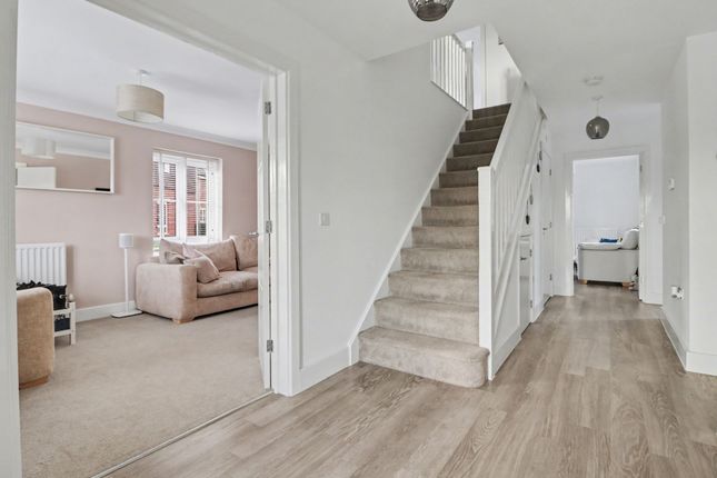 47 Troon Road, Southampton photo 4