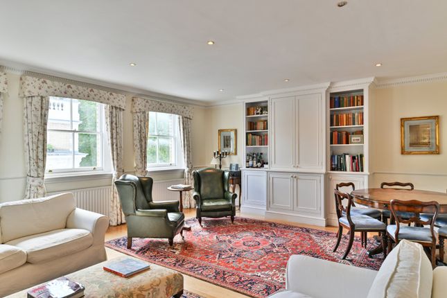 Flat 7, 34, Onslow Gardens, London photo 3