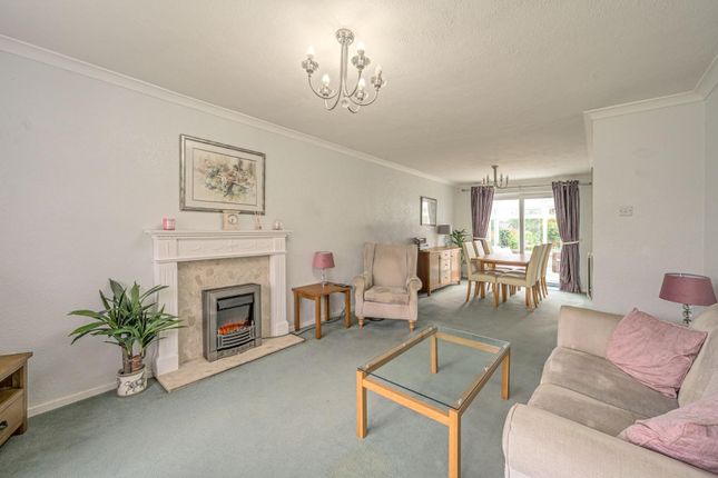 17, Avington Close, Dudley photo 4