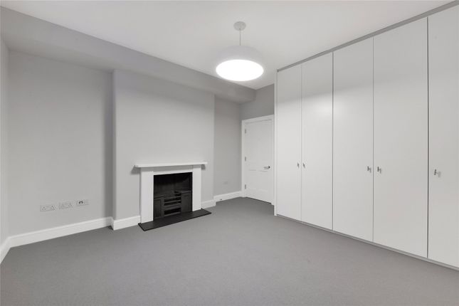 Flat 2, 7, Cranley Gardens, London photo 4