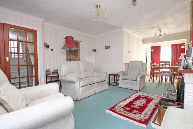 80, Oxendean Gardens, Eastbourne photo 2