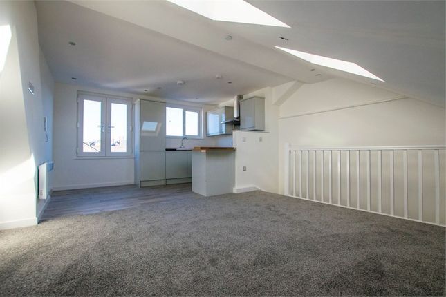 Maisonette to rent in Paget Street, Cardiff