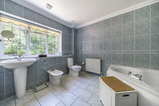 En-Suite To Bedroom