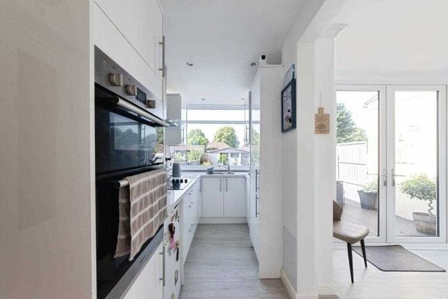 98, Whitecroft Road, Birmingham photo 4