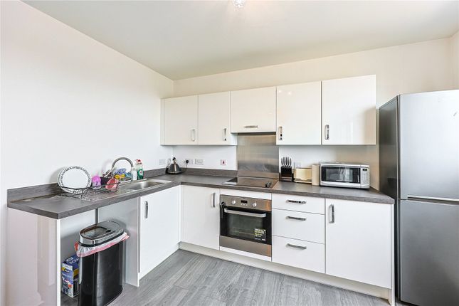 Flat 24, 49, Coxwell Boulevard, Colindale photo 4