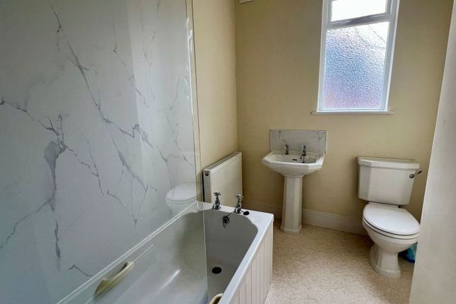 18, Princess Road, Malton photo 4