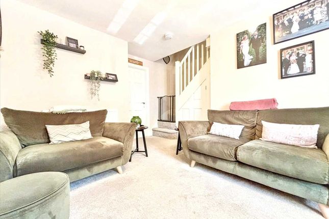 21, Goodacre Close, Alfreton photo 4
