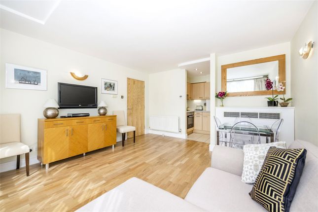 Flat for sale in Consort Rise House, 199-203 Buckingham Palace Road, London