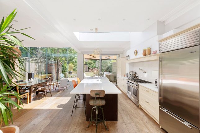 109, Rodenhurst Road, London photo 3