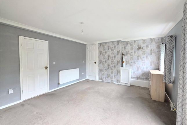 13, Beech Court, Rednal photo 5