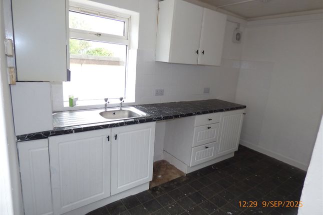 18B, Victoria Avenue, Denbighshire photo 4