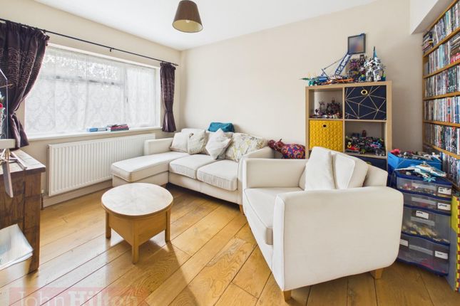 Lambourne Close, Brighton photo 2