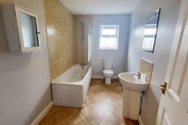 18 Millers Hill, Houghton le Spring photo 5