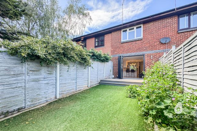 167, Fleetham Gardens, Reading photo 4
