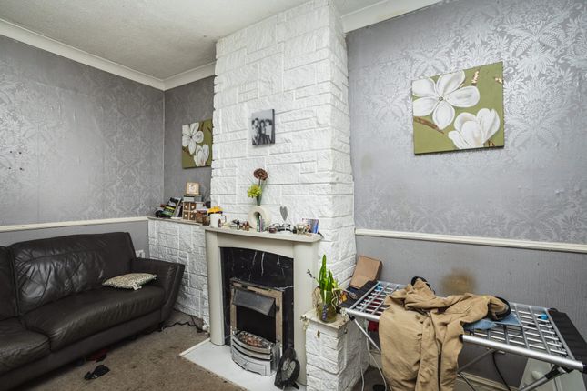 4, Radcliffe Road, Doncaster photo 3