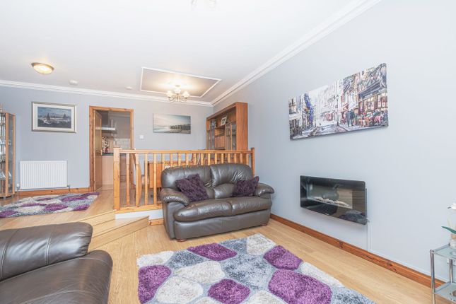 49, Seafar Drive, Kelty photo 4