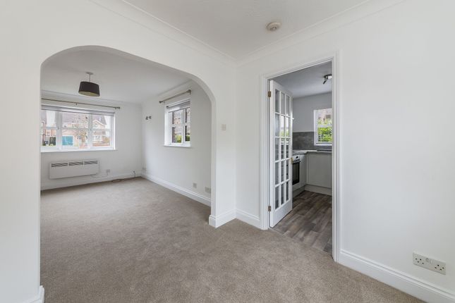 5 Field Gardens, Abingdon photo 2