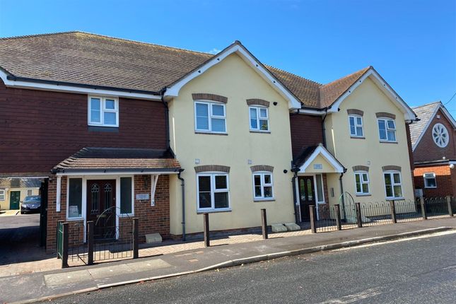 Thumbnail Flat to rent in Apartment 5, Oakley Court, 117 Station Road, Liss, Hampshire