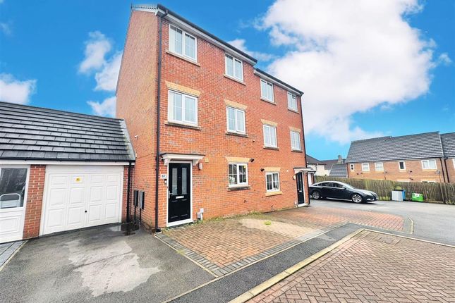 Town house for sale in Highfield Road, Huyton, Liverpool