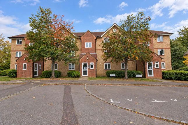1-bed flat on Gainsborough Road, Hayes, £175,000