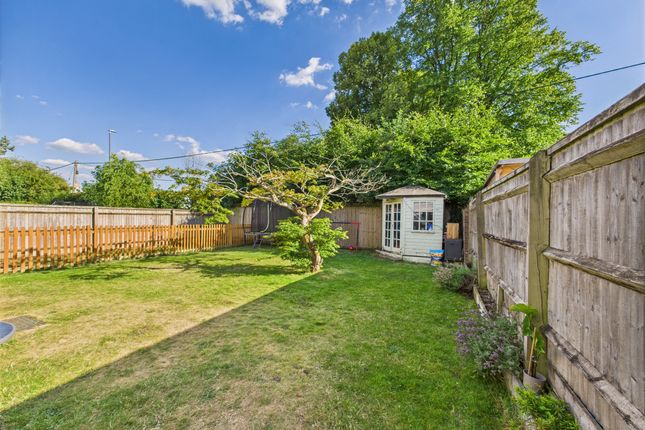 59 Chalk Farm Road, High Wycombe photo 2